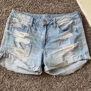 American Eagle boy midi light wash short size 8